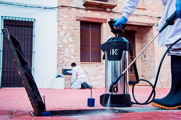 CURSO CERTIFICADO DE PROFESIONALIDAD SERVICIOS PARA CONTROL DE PLAGAS PRIVADO (370H)