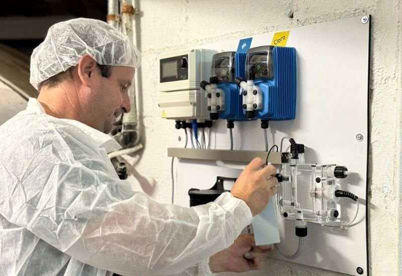 Imagen de montaje de panel de control de Legionella